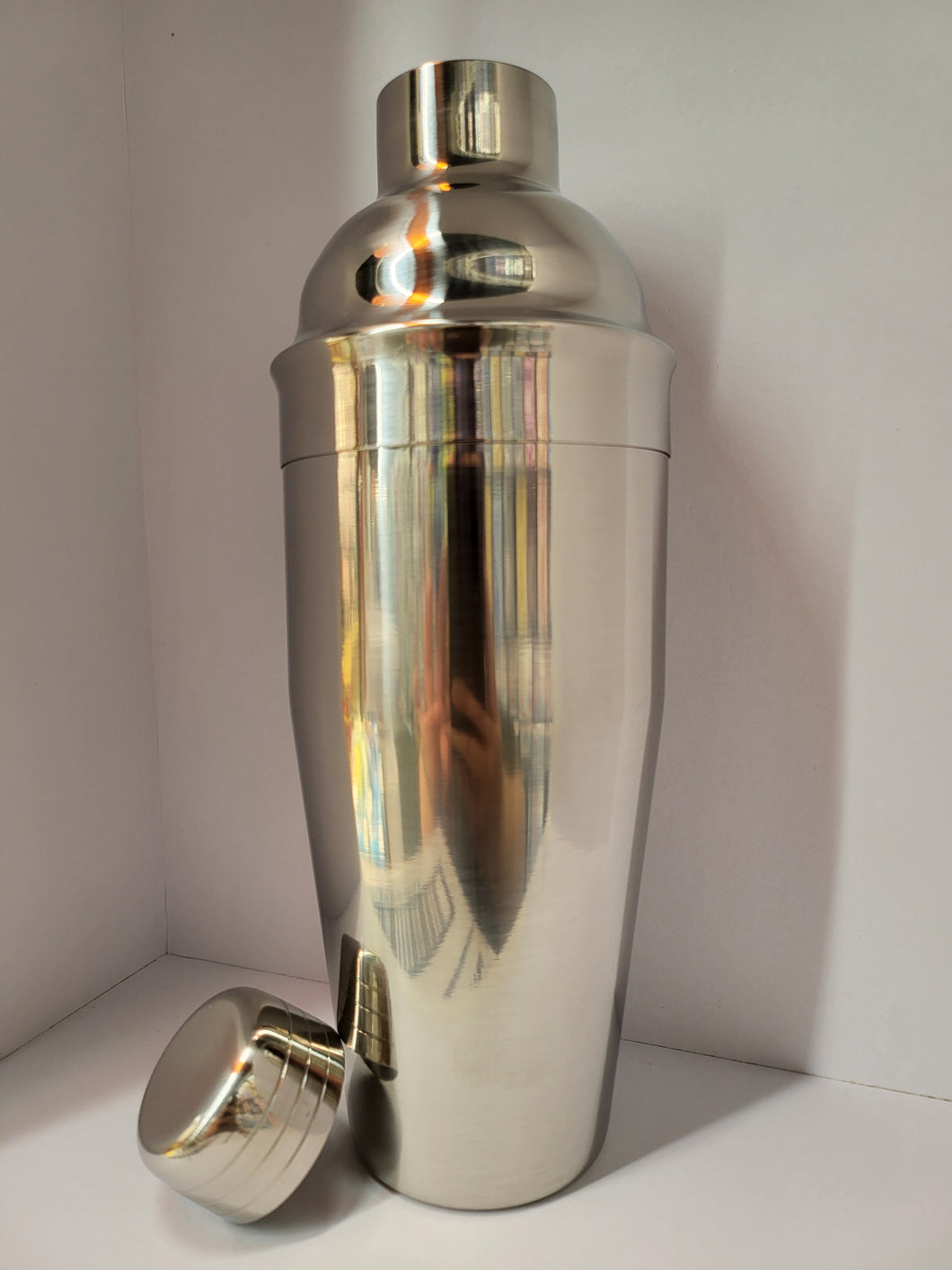 750mL STAINLESS STEEL COCKTAIL SHAKER
